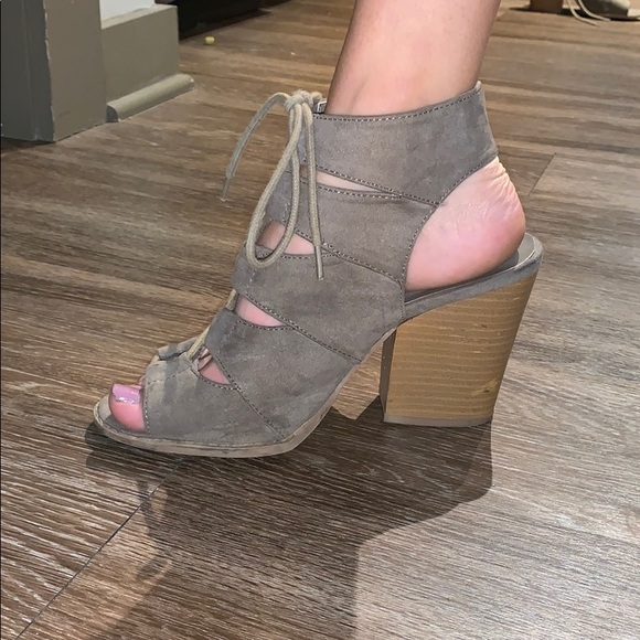 Lace up booties - Picture 2 of 3